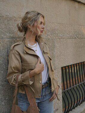 Women's Khaki Cropped Cargo Jacket Long Sleeve Utility Drawstring Waist Coat
